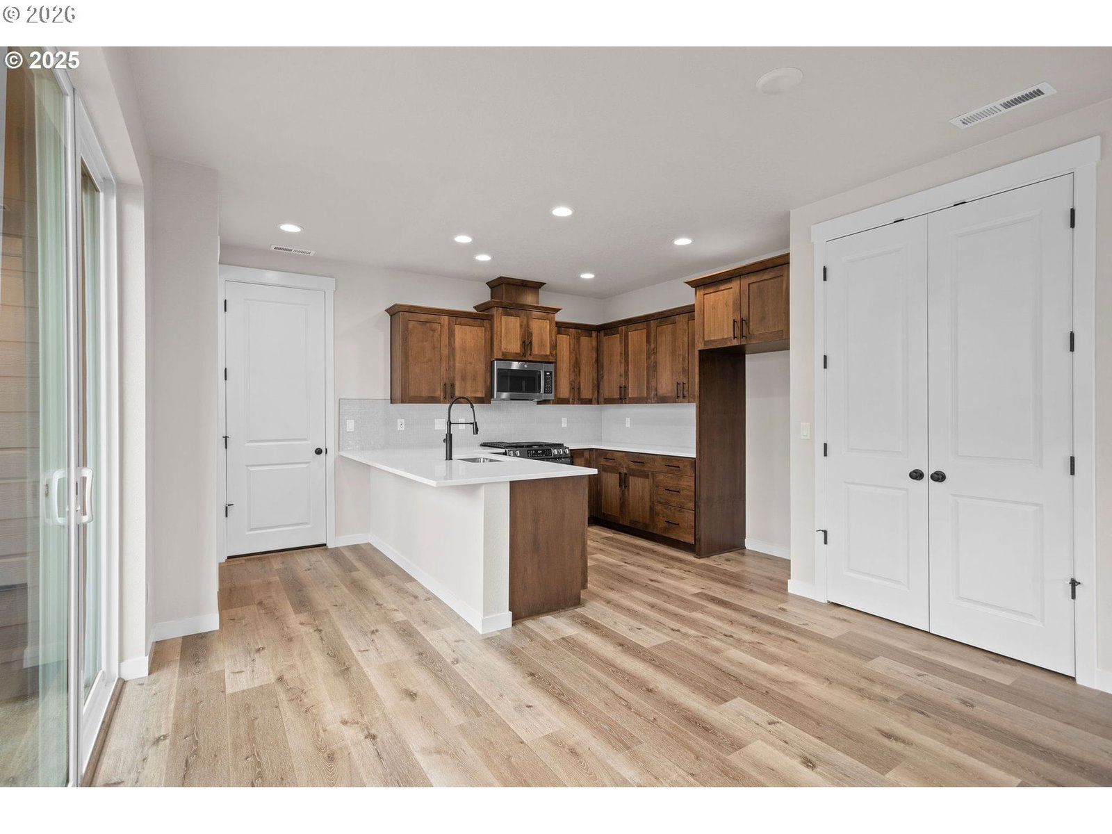Listing photo 5 of 18, 3610 SE 86th AVE, Hillsboro, OR, 97123