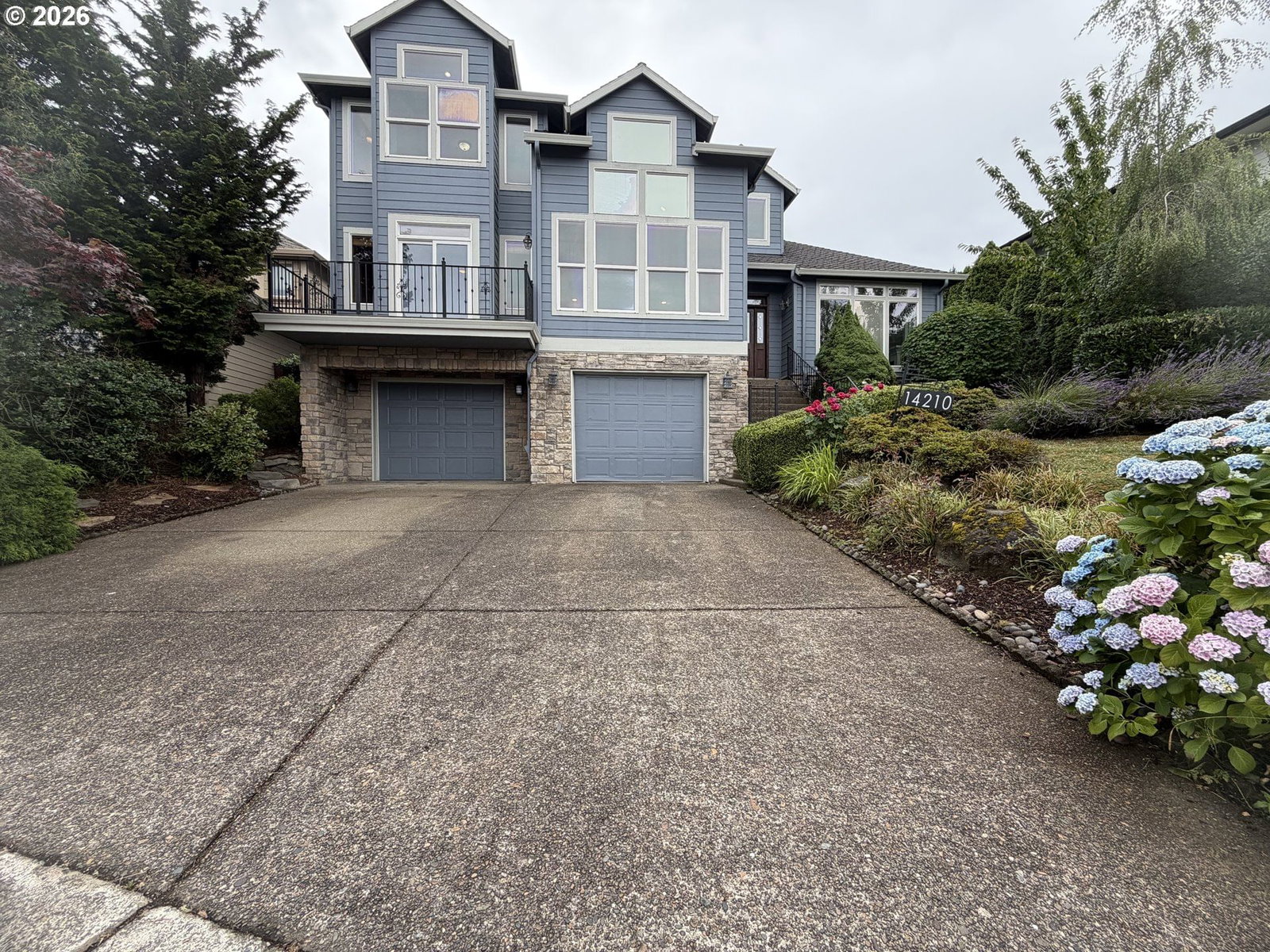 14210 SE ROLLING MEADOWS DR