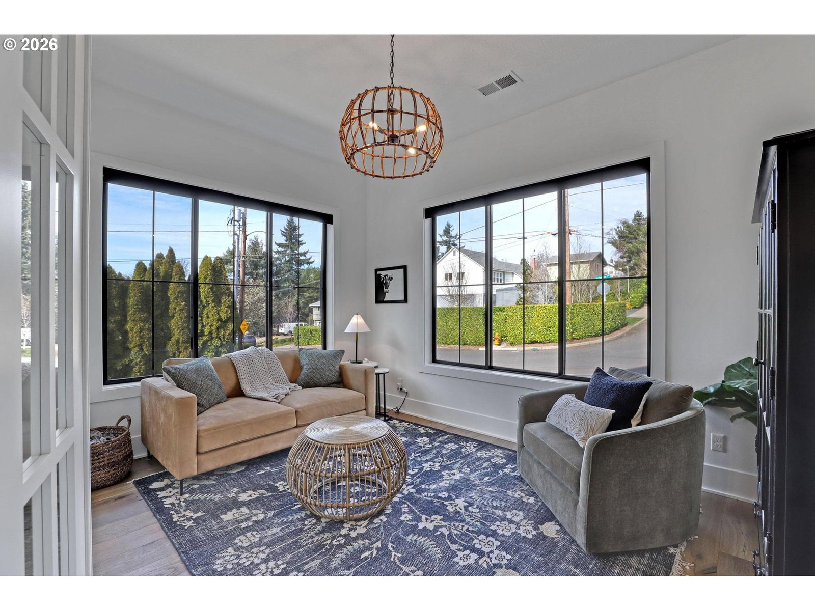Listing photo 4 of 35, 4780 SW PENDLETON ST, Portland, OR, 97221