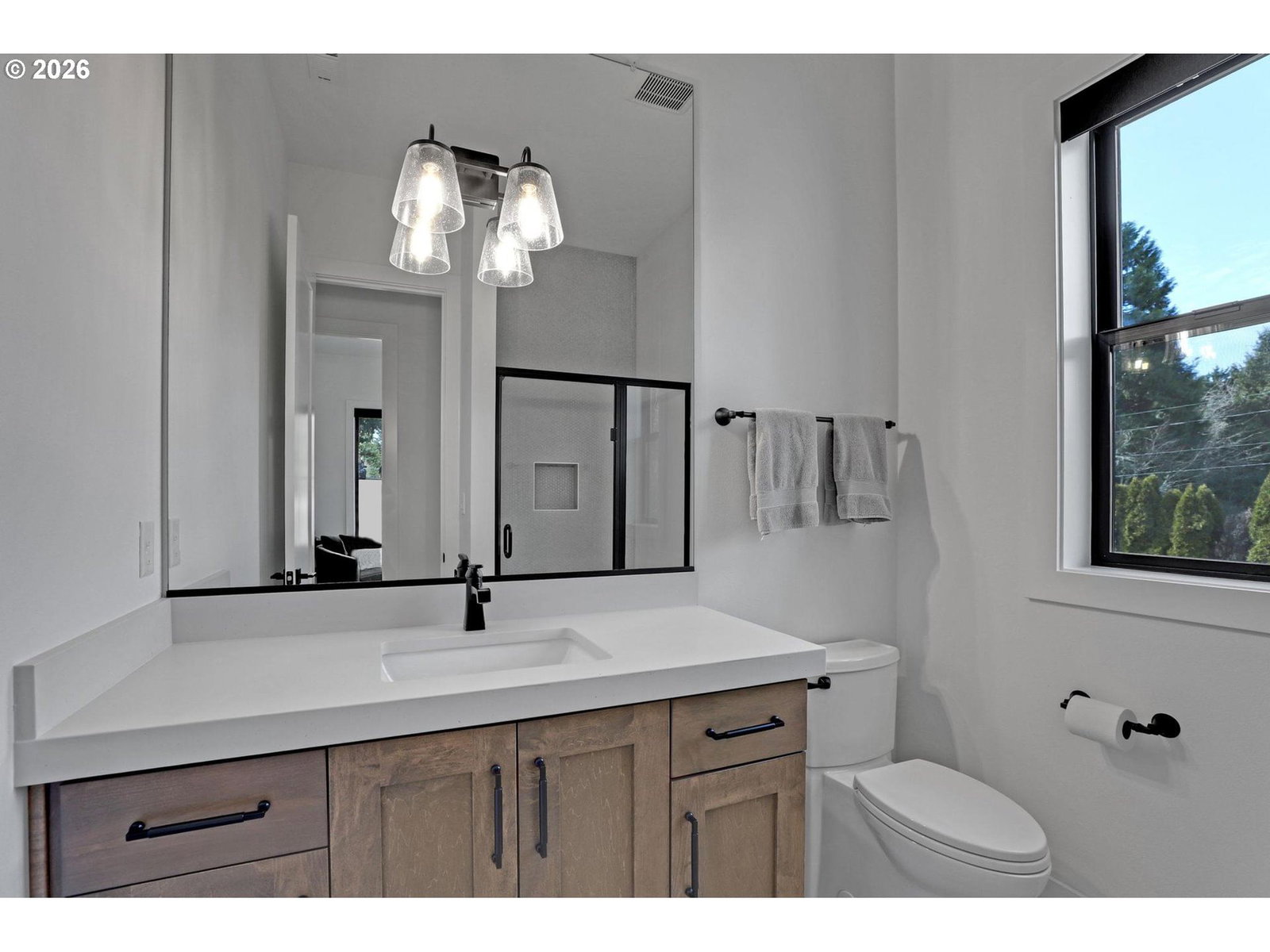 Listing photo 5 of 35, 4780 SW PENDLETON ST, Portland, OR, 97221