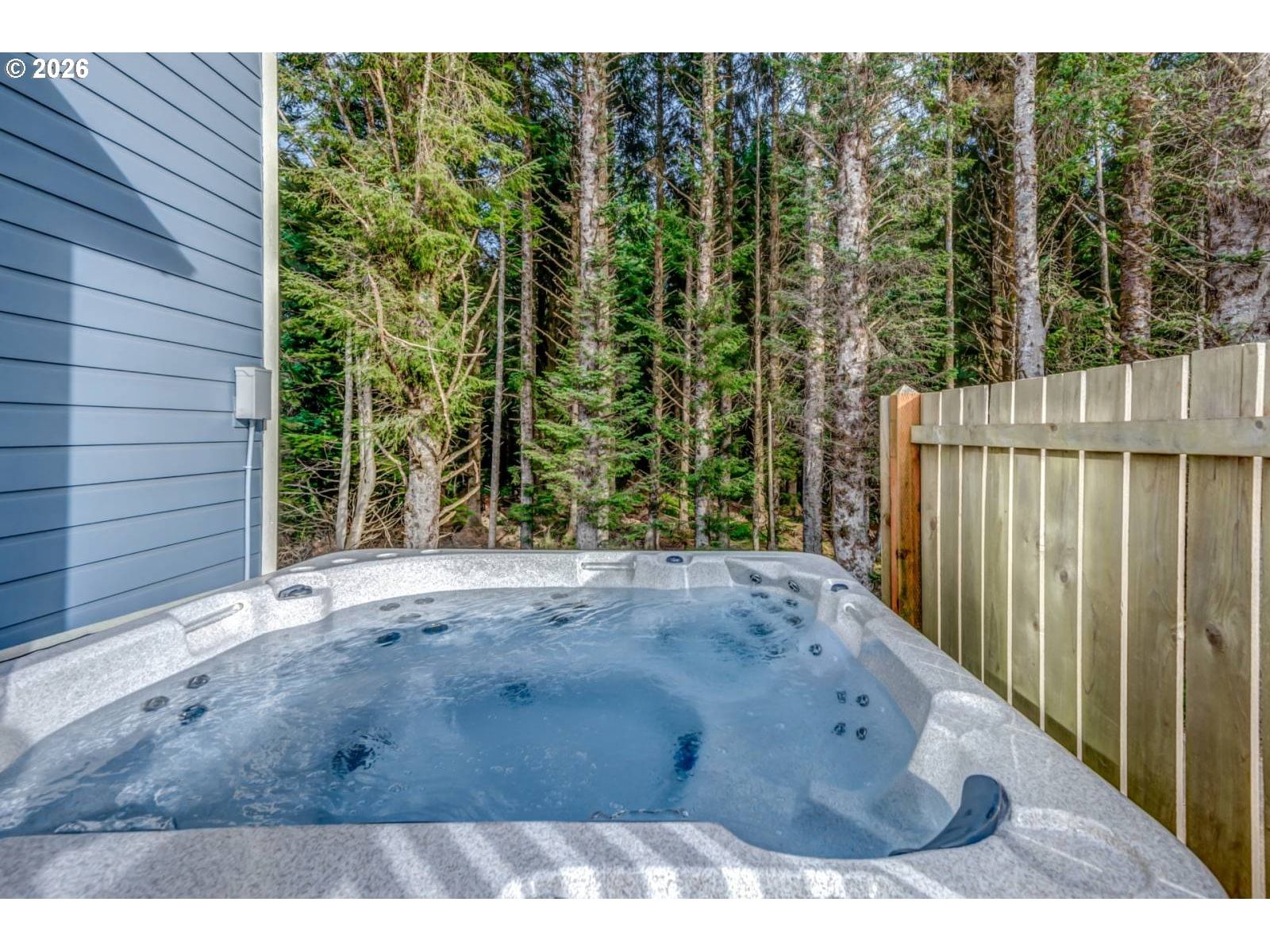 Listing photo 4 of 34, 2442 SW DUNE AVE, Lincoln City, OR, 97367