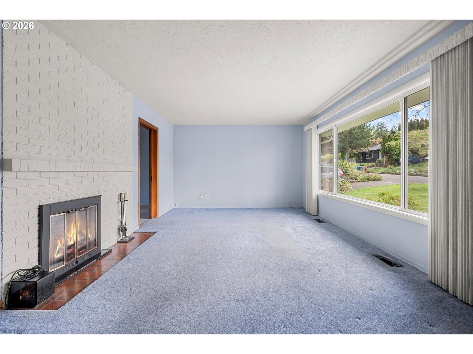 Listing photo 5 of 32, 3235 SILVER SPRINGS RD, Milwaukie, OR, 97222