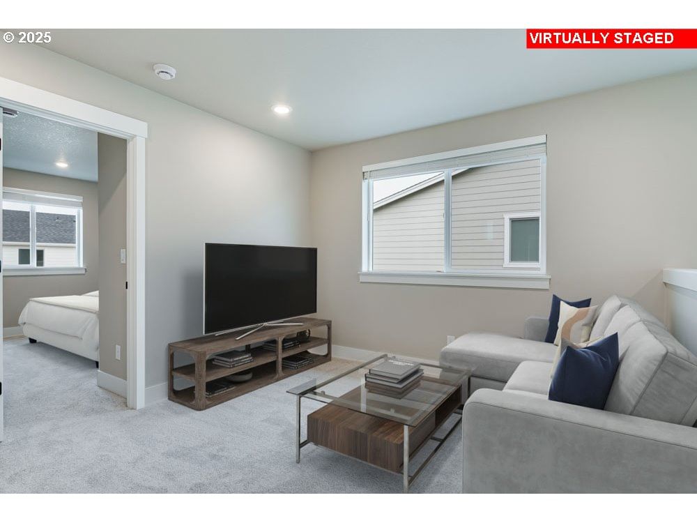 Listing photo 5 of 16, 6523 SE SILVERGRASS ST, Hillsboro, OR, 97123
