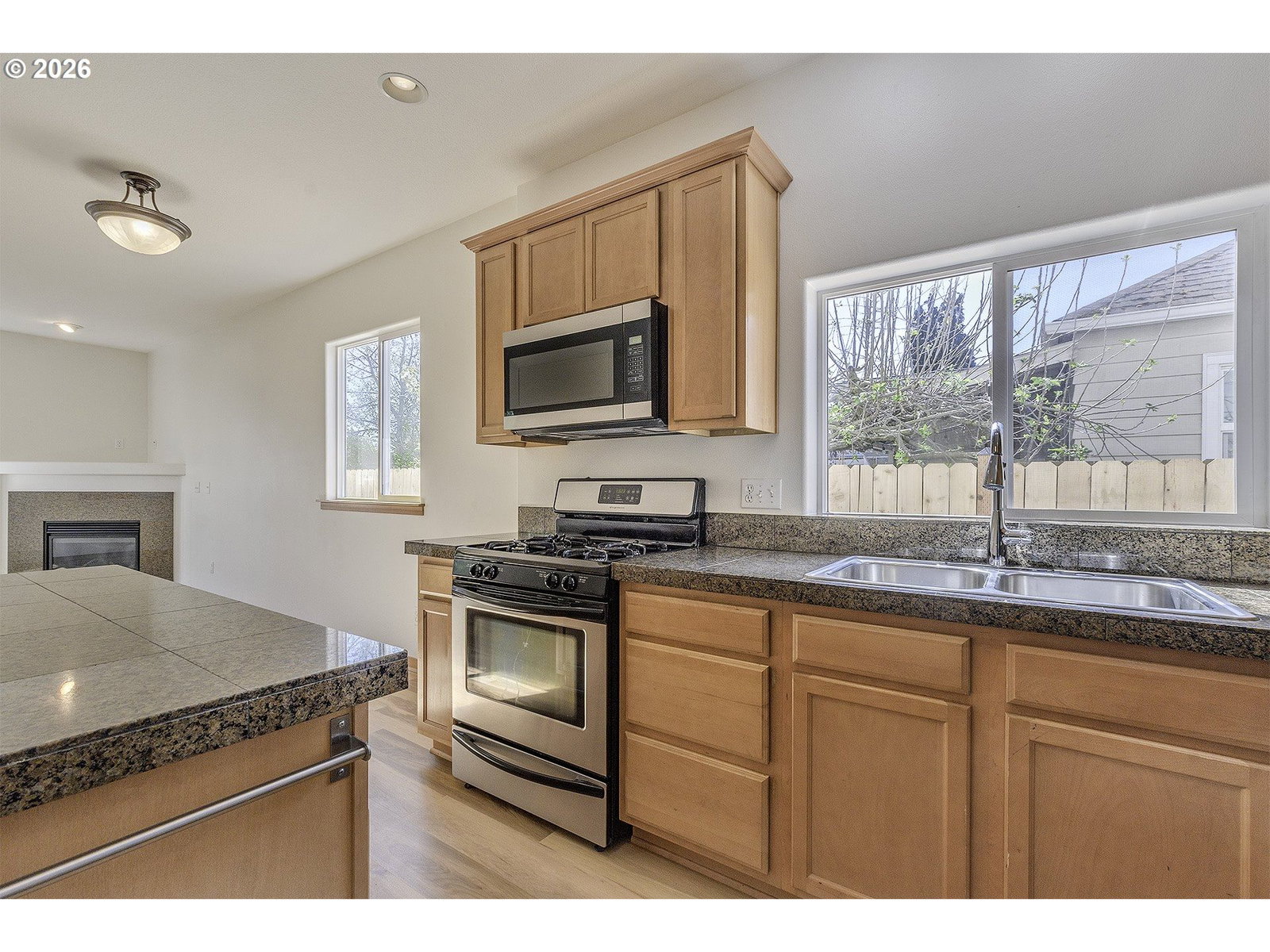 Listing photo 5 of 26, 8806 N FISKE AVE, Portland, OR, 97203