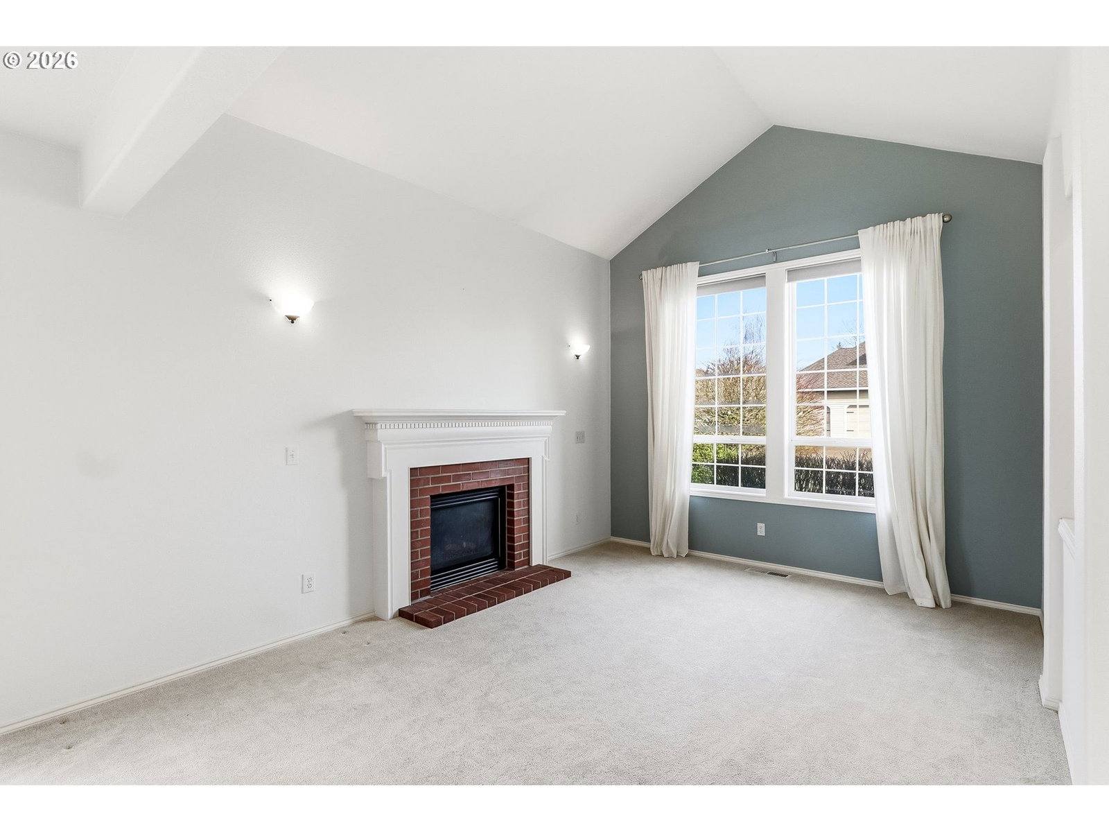 Listing photo 5 of 23, 331 NE HILLWOOD DR, Hillsboro, OR, 97124