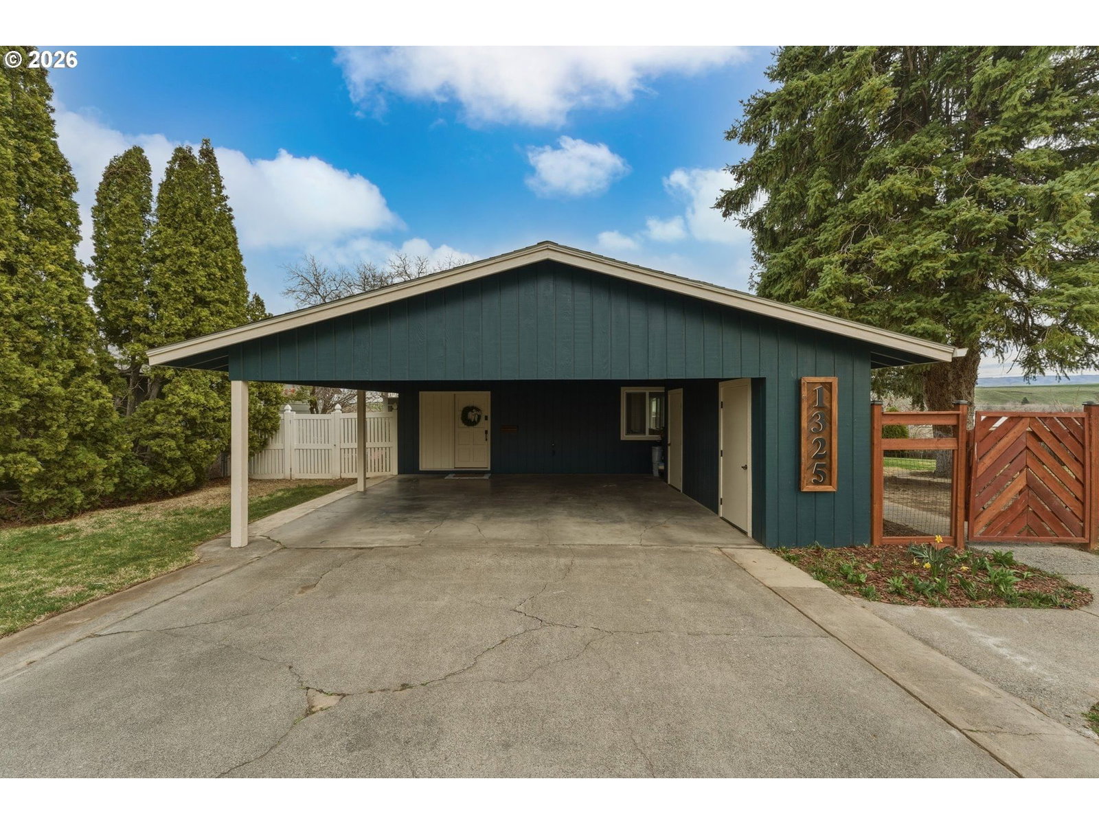 Primary listing photo, 1325 COLLEGE ST, Milton Freewater, OR, 97862