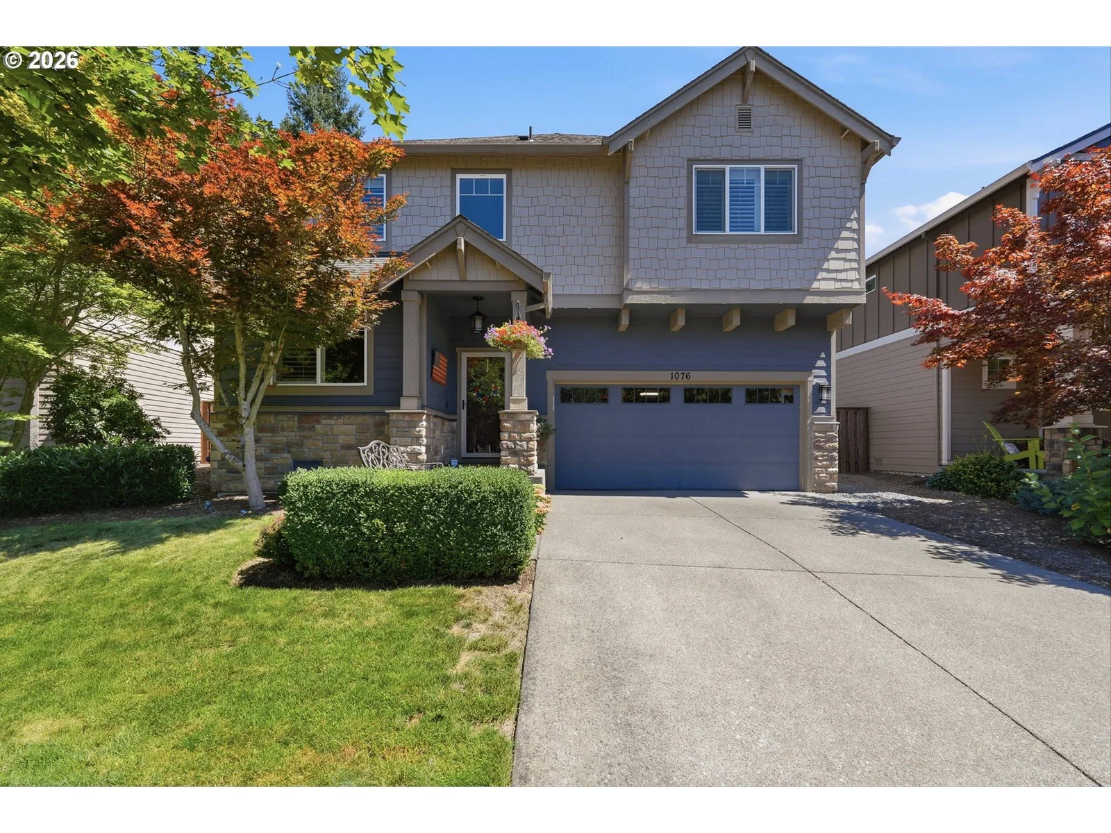 1076 EPPERLY WAY