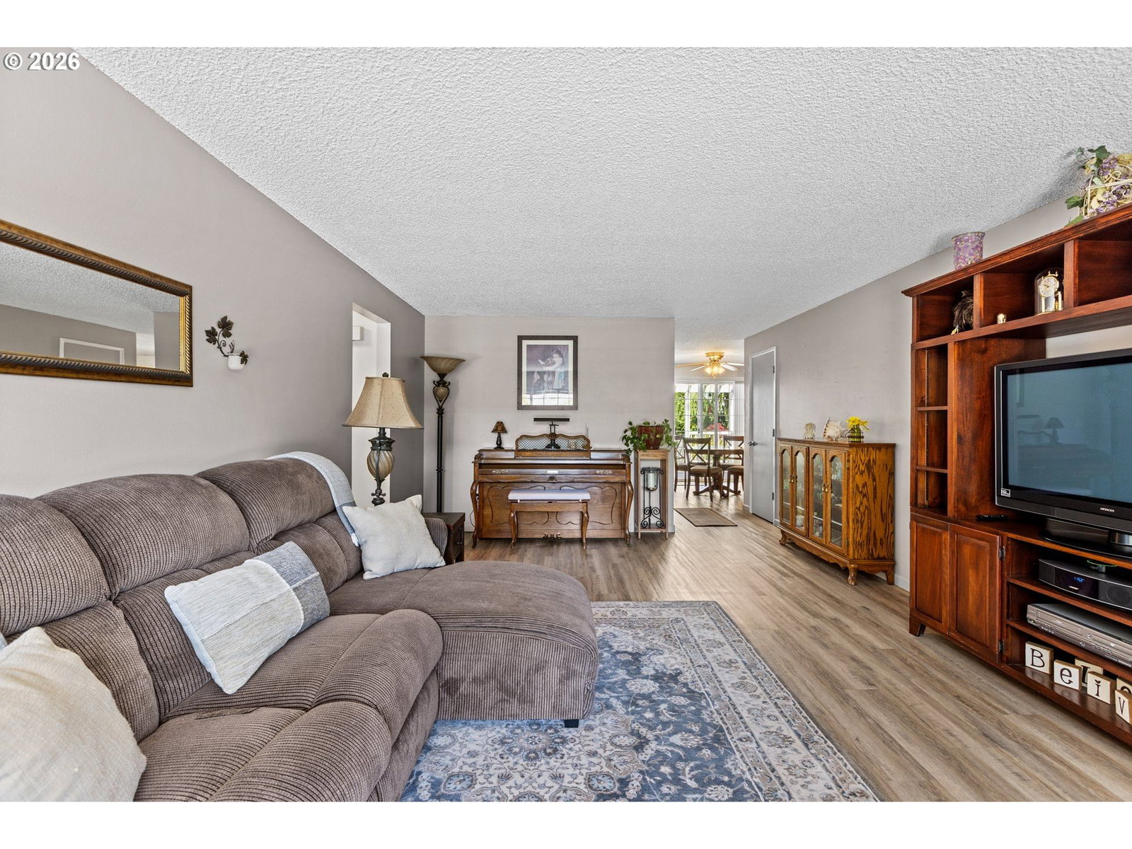 Listing photo 4 of 20, 105 POLK AVE, La Grande, OR, 97850