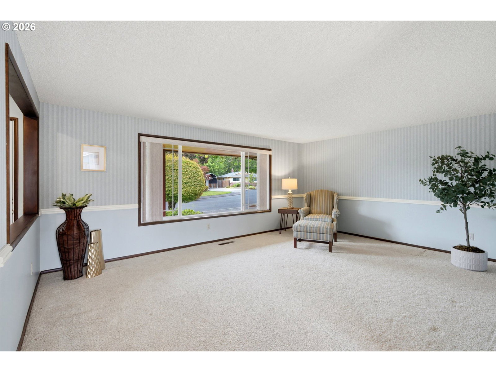 Listing photo 4 of 36, 20350 SW MADELINE PL, Beaverton, OR, 97078