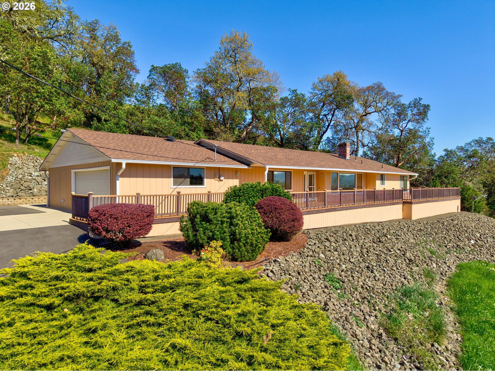 Primary listing photo, 1386 ARCADIA DR, Roseburg, OR, 97470