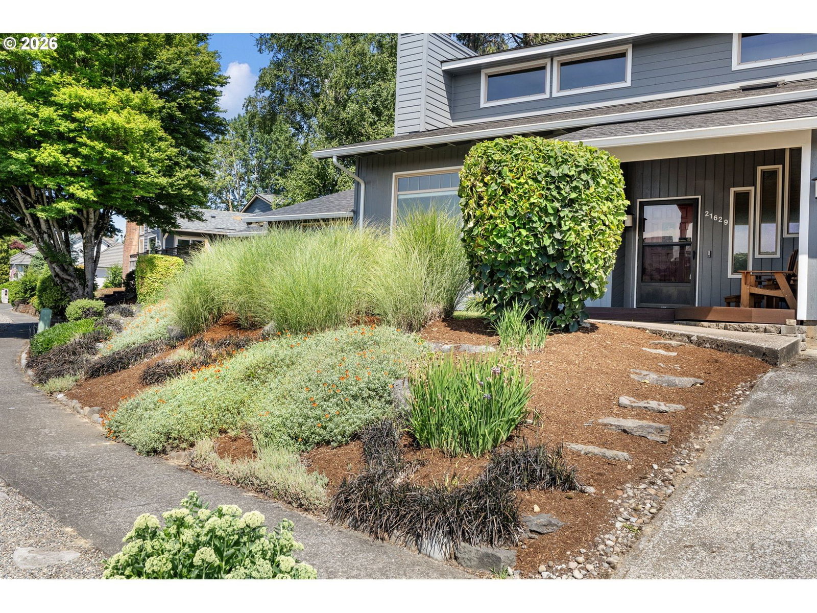 Listing photo 4 of 46, 21629 NE LACHENVIEW LN, Fairview, OR, 97024
