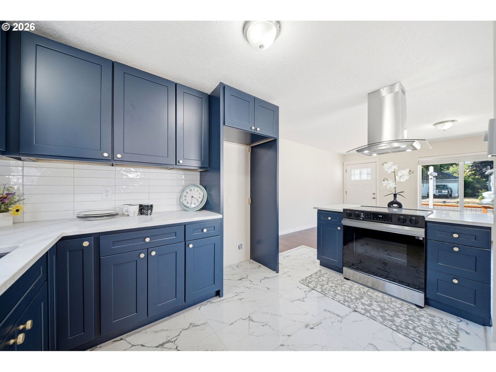 Listing photo 5 of 20, 8016 NE FREMONT ST, Portland, OR, 97213