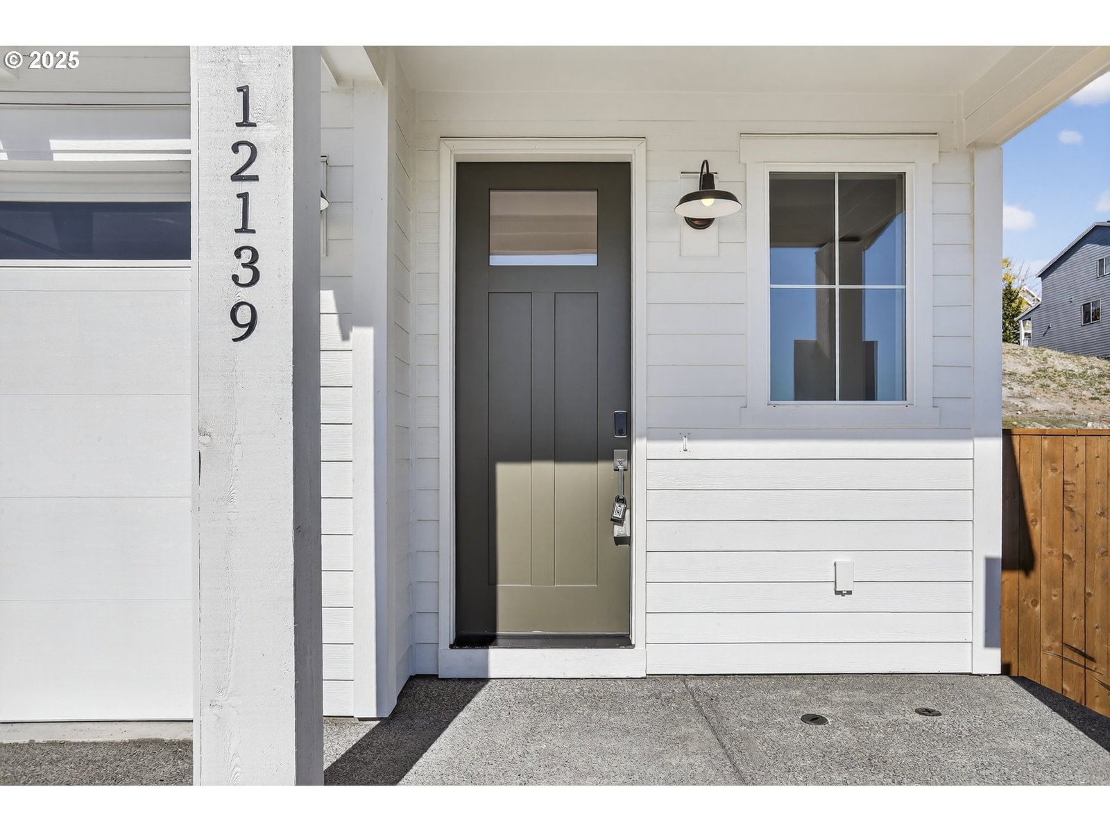 Listing photo 4 of 45, 12139 SW Turnagain DR, Tigard, OR, 97224