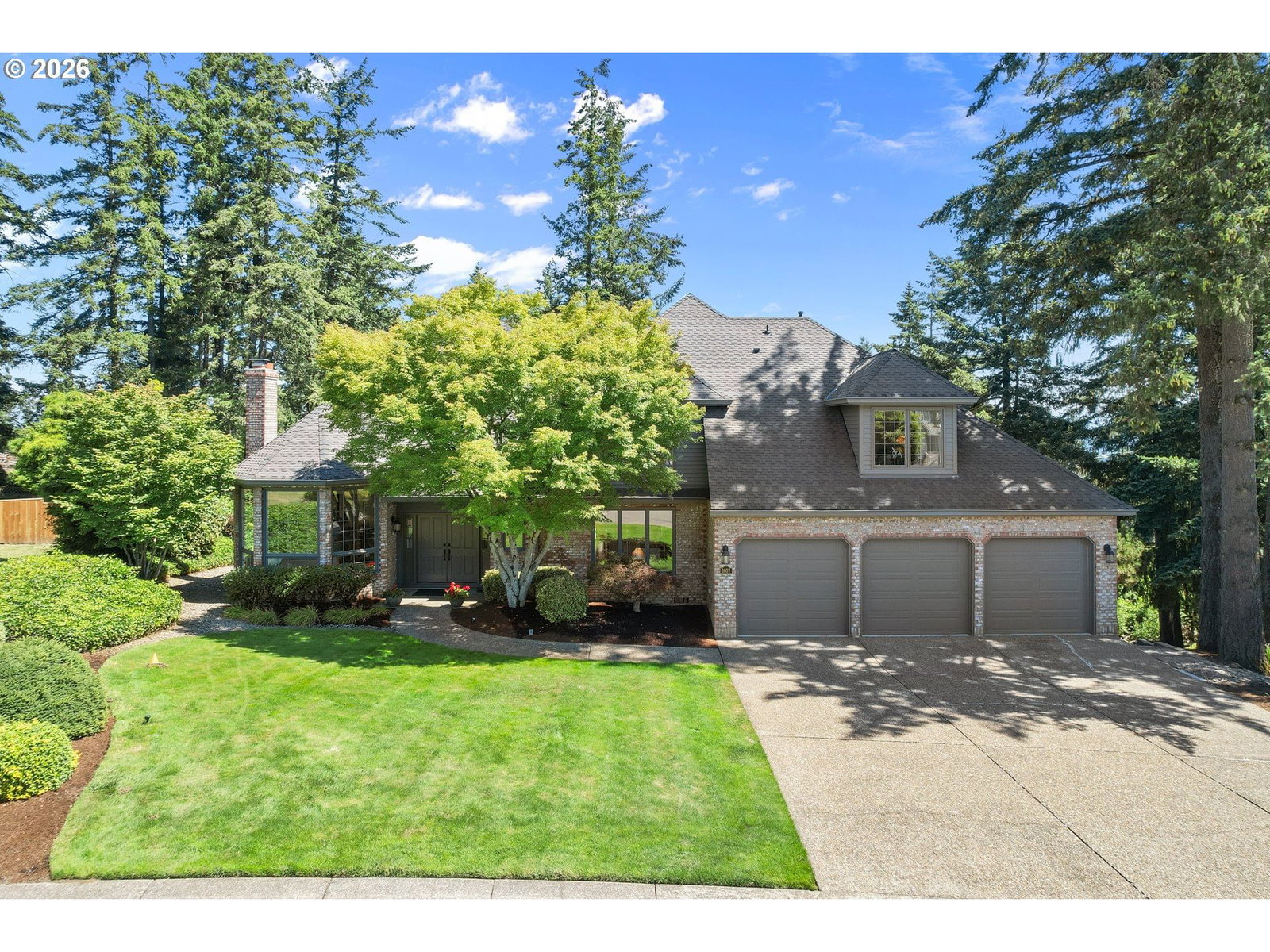 1607 ARRAN CT