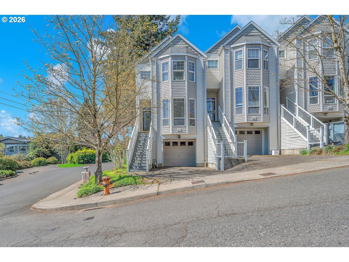 Primary listing photo, 6231 SW 18TH DR, Portland, OR, 97239