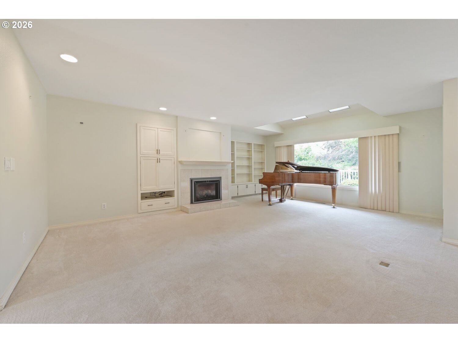 Listing photo 5 of 31, 8220 SW FAIRWAY DR, Wilsonville, OR, 97070