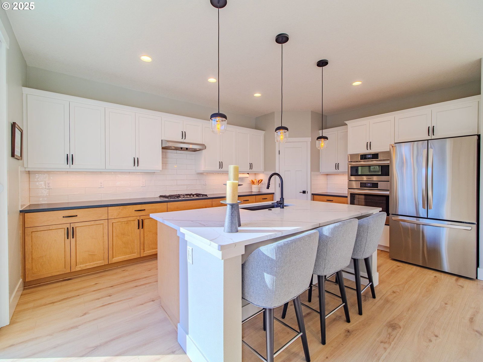 Listing photo 4 of 22, 8588 SW SUMMIT CT, Portland, OR, 97225