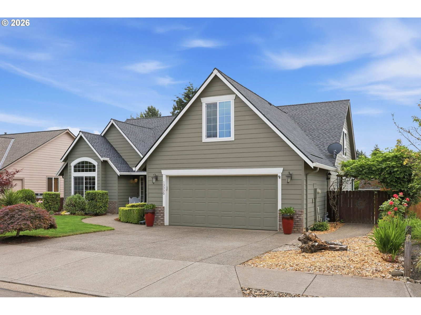 Listing photo 4 of 48, 13330 SQUIRE DR, Oregon City, OR, 97045