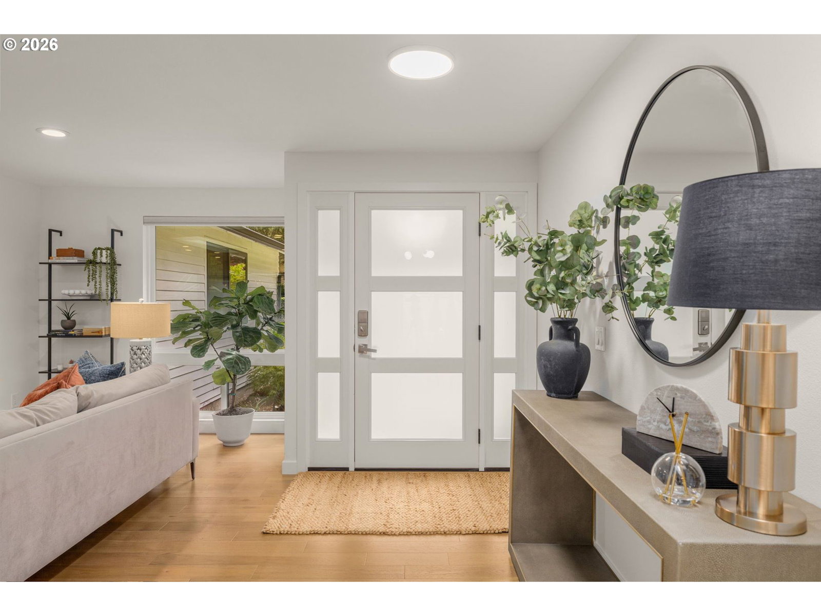 Listing photo 4 of 38, 19025 INDIAN SPRINGS CIR, Lake Oswego, OR, 97035