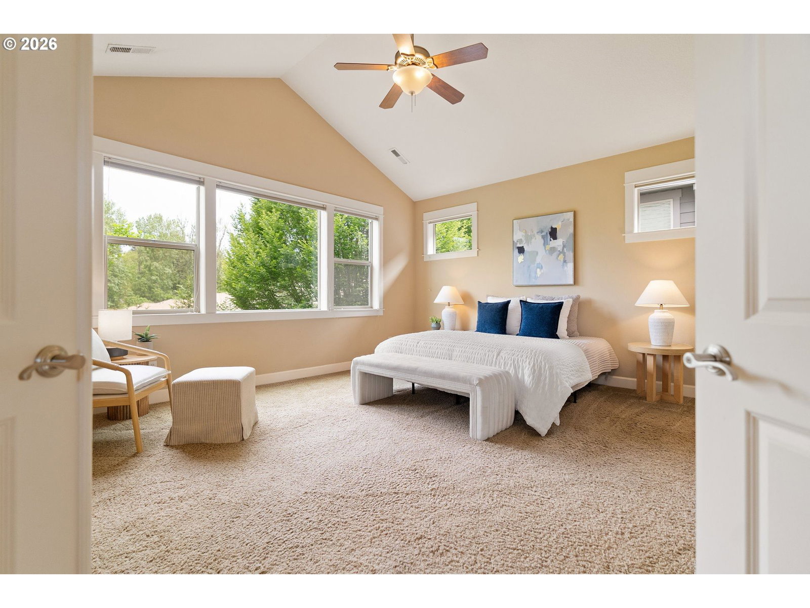 Listing photo 4 of 48, 8175 SW LAURELWOOD CT, Portland, OR, 97225