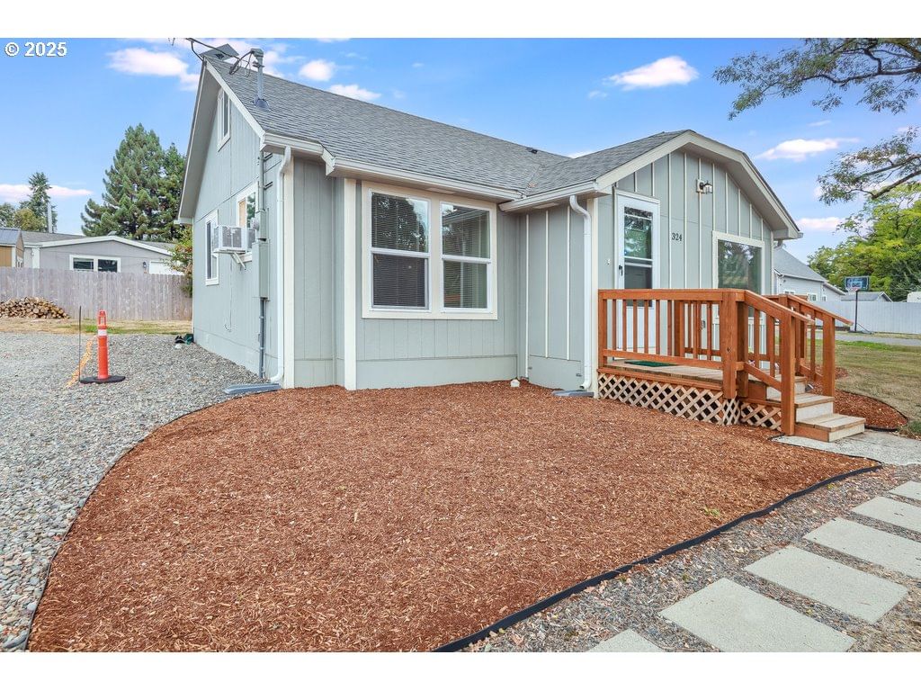 Listing photo 5 of 21, 324 6TH ST, Vader, WA, 98593
