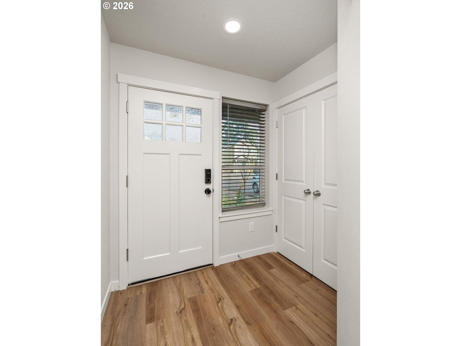 Listing photo 4 of 30, 7052 SE FIR AVE, Portland, OR, 97206