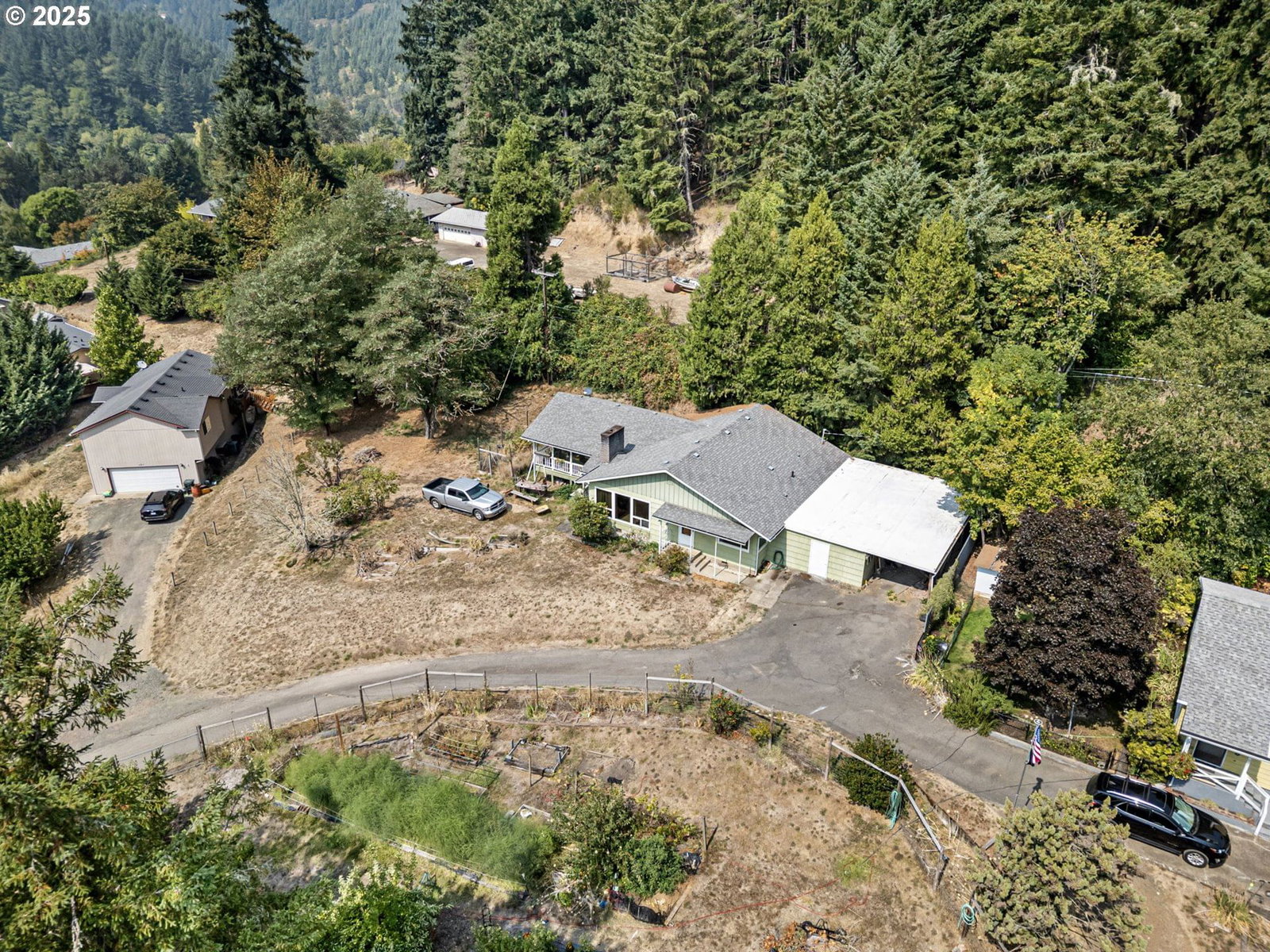 Primary listing photo, 500 E B AVE, Drain, OR, 97435