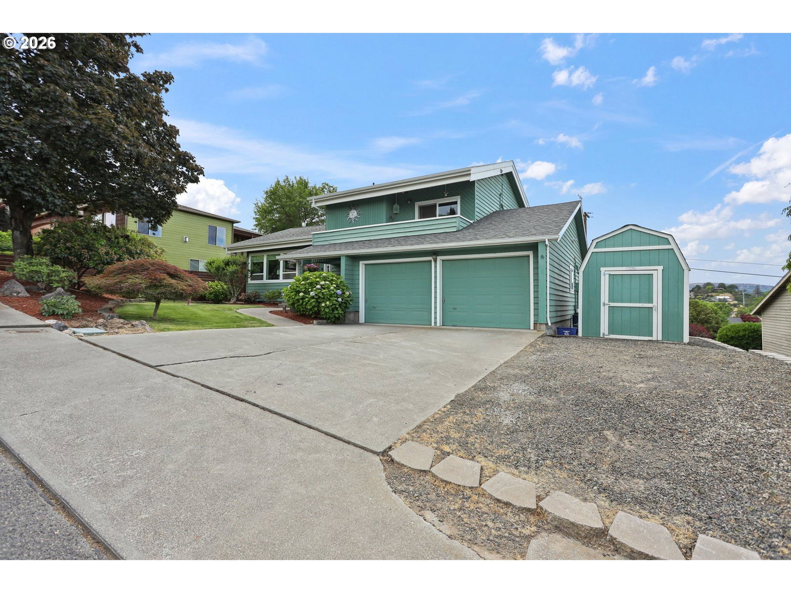 Listing photo 1 of 6