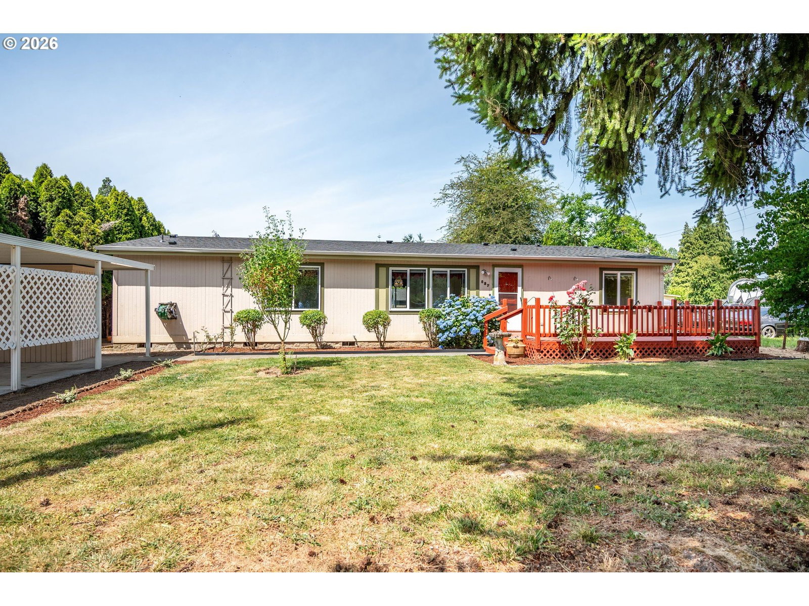 Listing photo 1 of 6