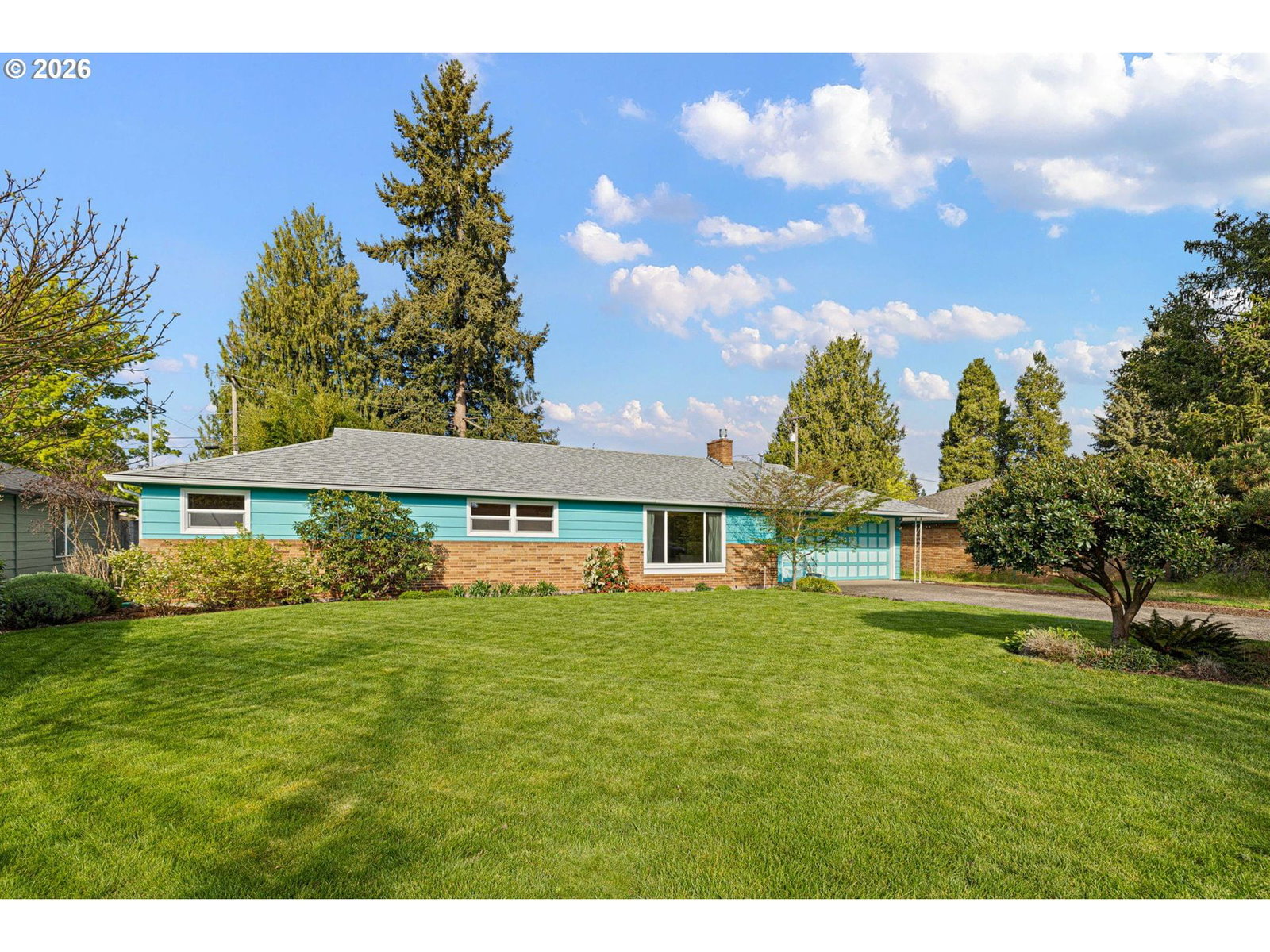 Primary listing photo, 1666 EVERGREEN DR, Eugene, OR, 97404