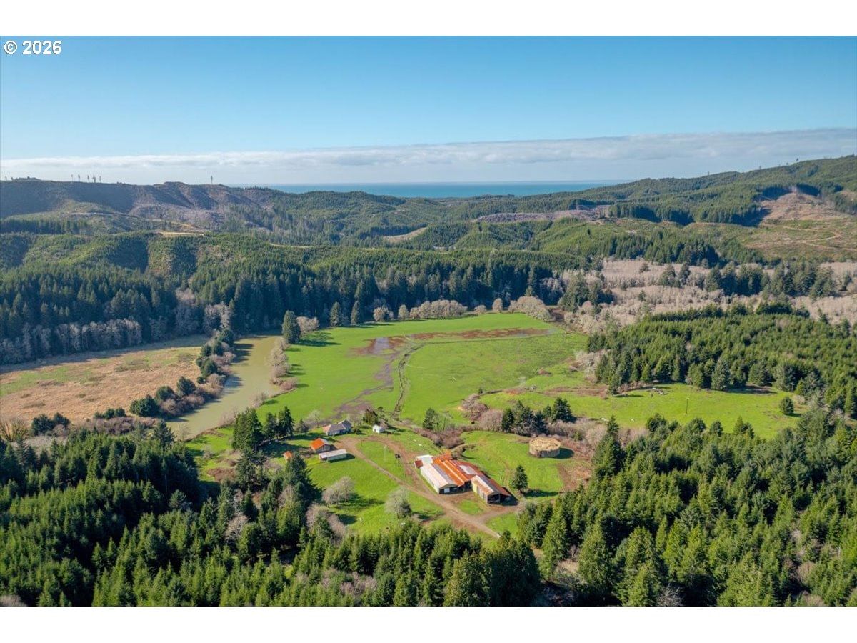 Listing photo 4 of 29, 10468 SILETZ HWY, Siletz, OR, 97380