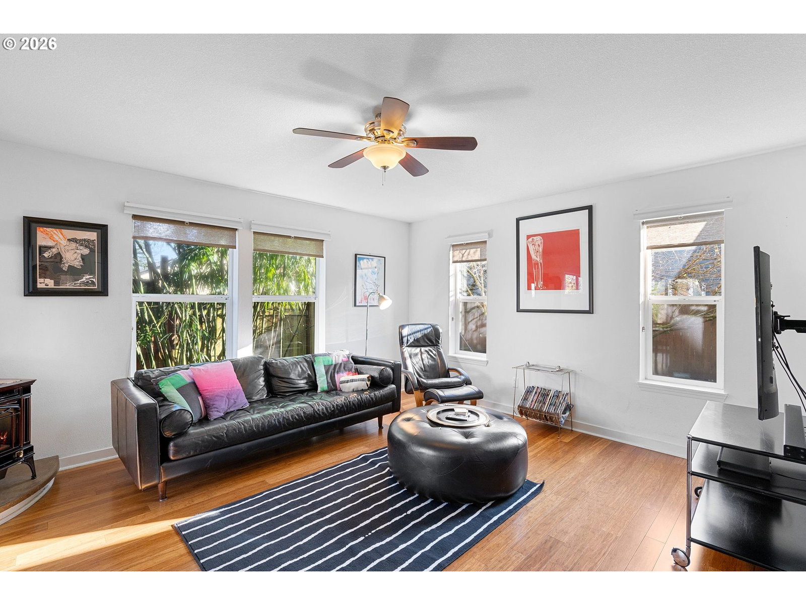 Listing photo 4 of 21, 837 NE ROSELAWN ST, Portland, OR, 97211