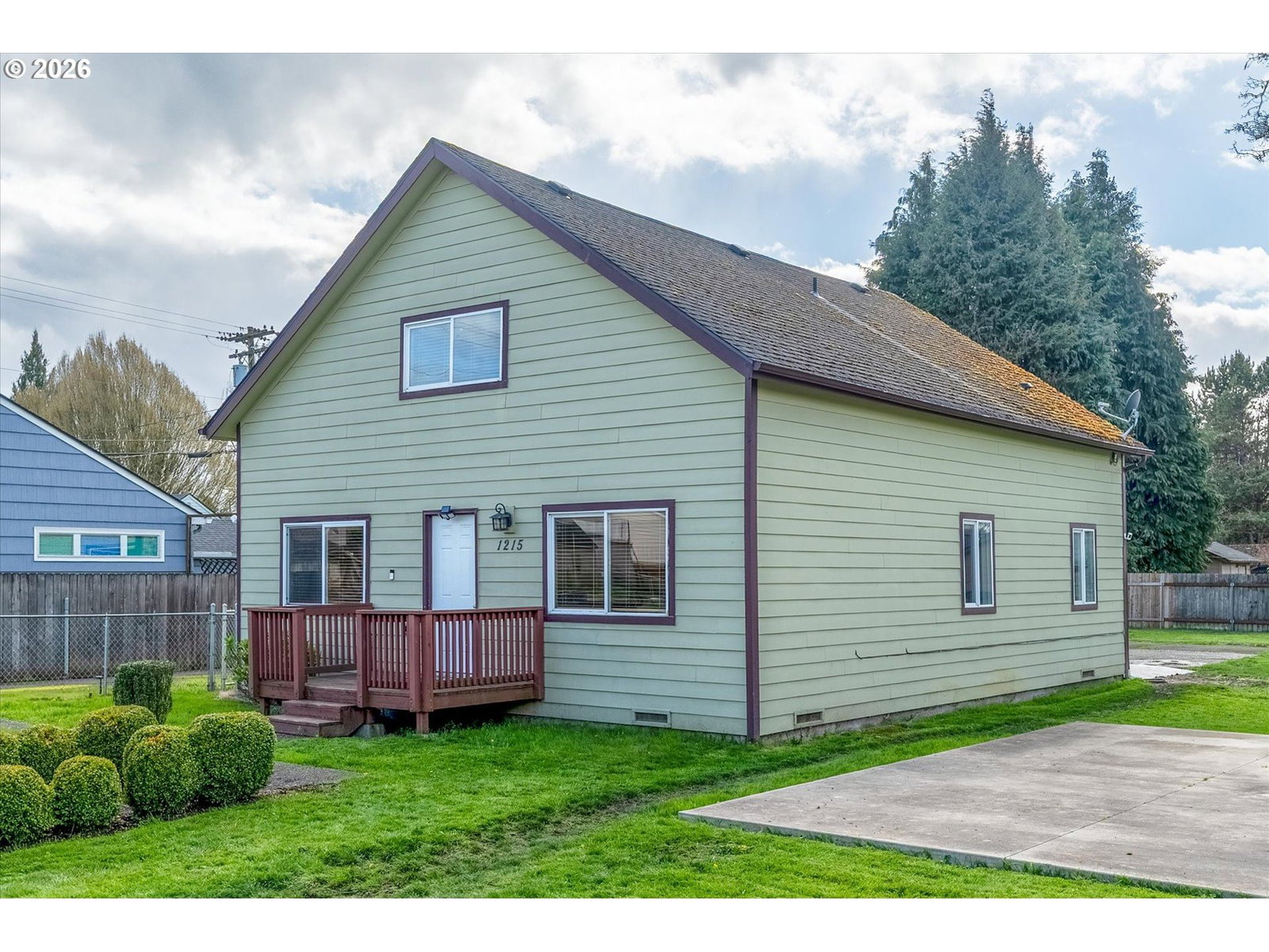 Listing photo 1 of 6