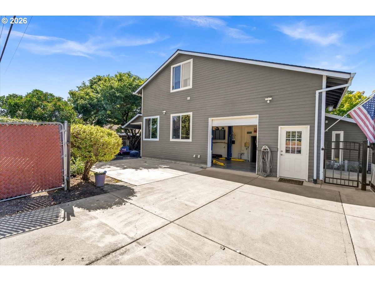 Listing photo 5 of 48, 542 NE 14TH AVE, Hillsboro, OR, 97124