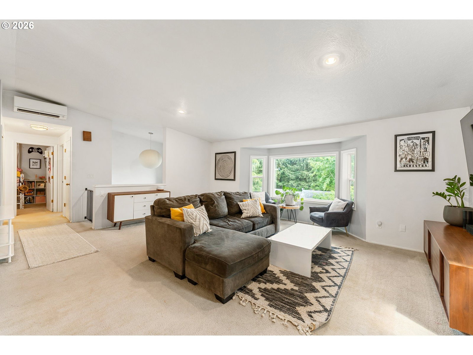 Listing photo 5 of 37, 6213 SW 33rd PL, Portland, OR, 97239