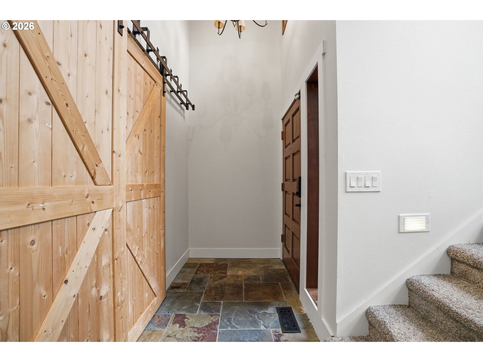 Listing photo 4 of 39, 13719 SE 28TH CIR, Vancouver, WA, 98683