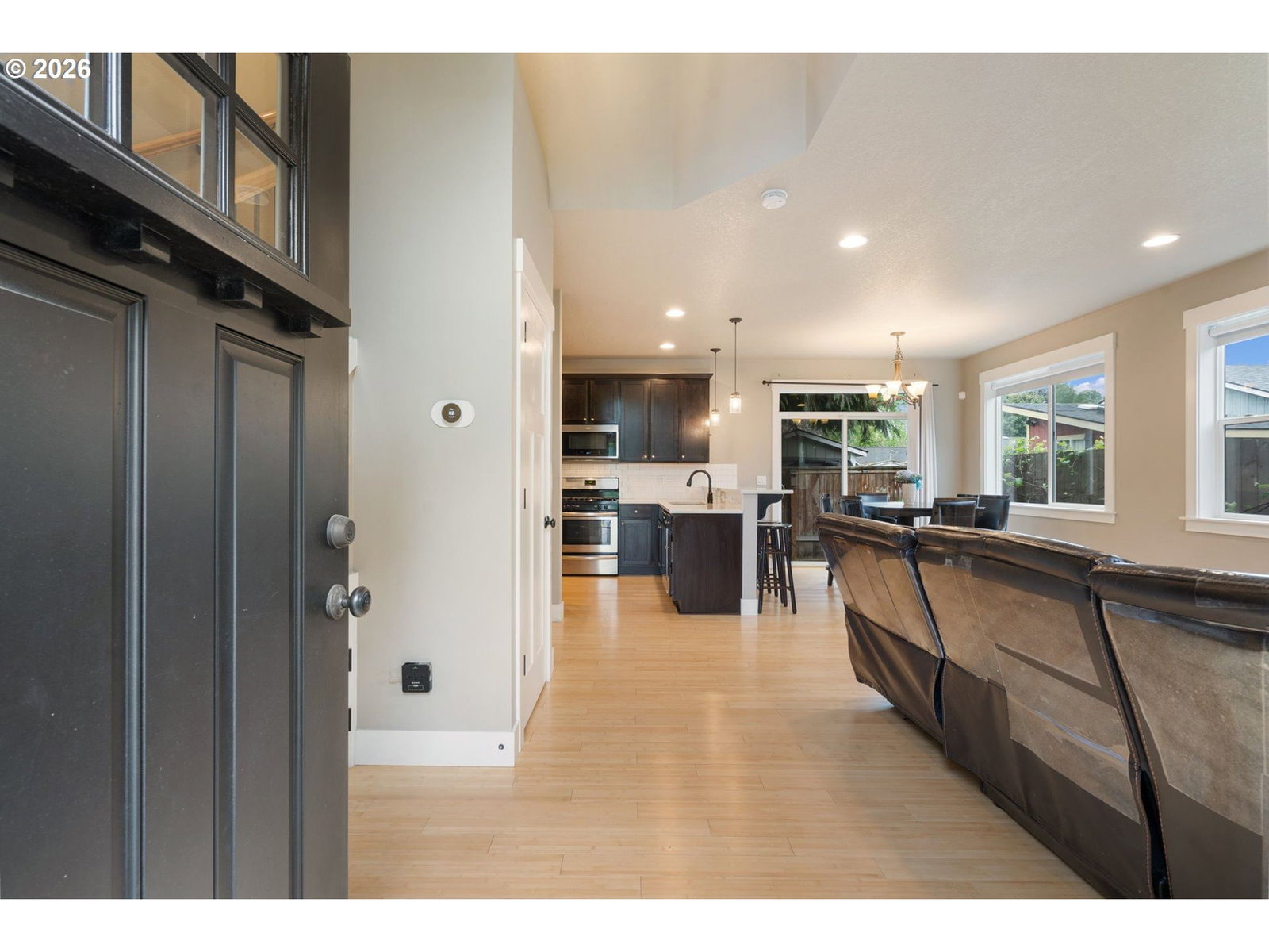 Listing photo 5 of 46, 10321 N MIDWAY AVE, Portland, OR, 97203