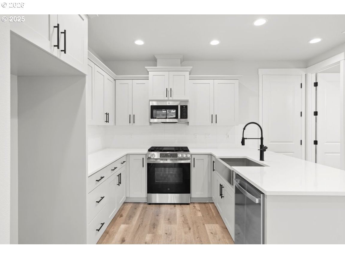 Listing photo 4 of 13, 3622 SE 86th AVE, Hillsboro, OR, 97123