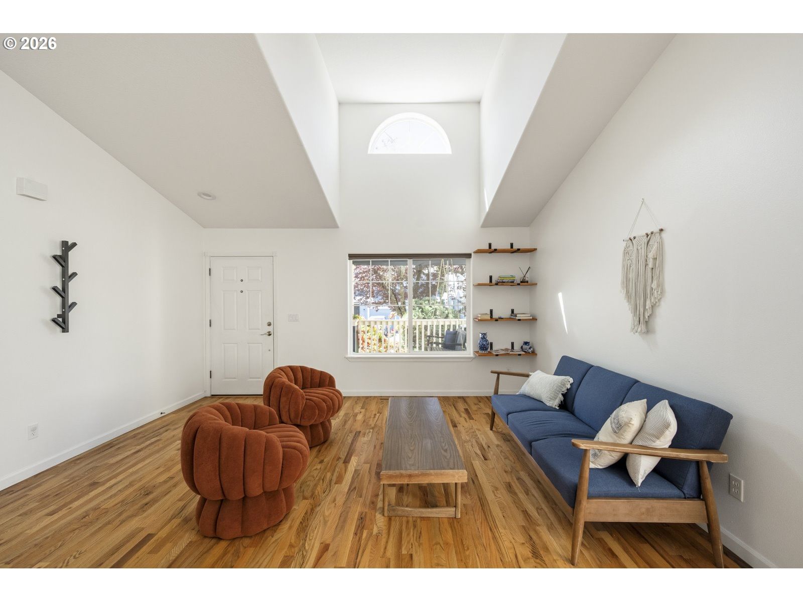 Listing photo 5 of 39, 15729 SE HAWK CT, Portland, OR, 97236