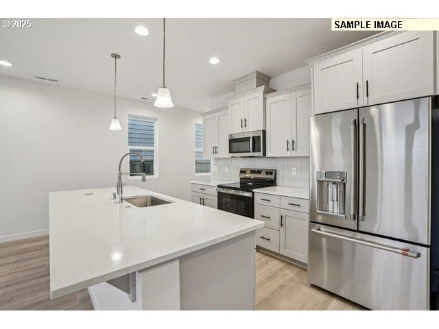 Listing photo 5 of 25, 18301 NE 14th ST, Vancouver, WA, 98684