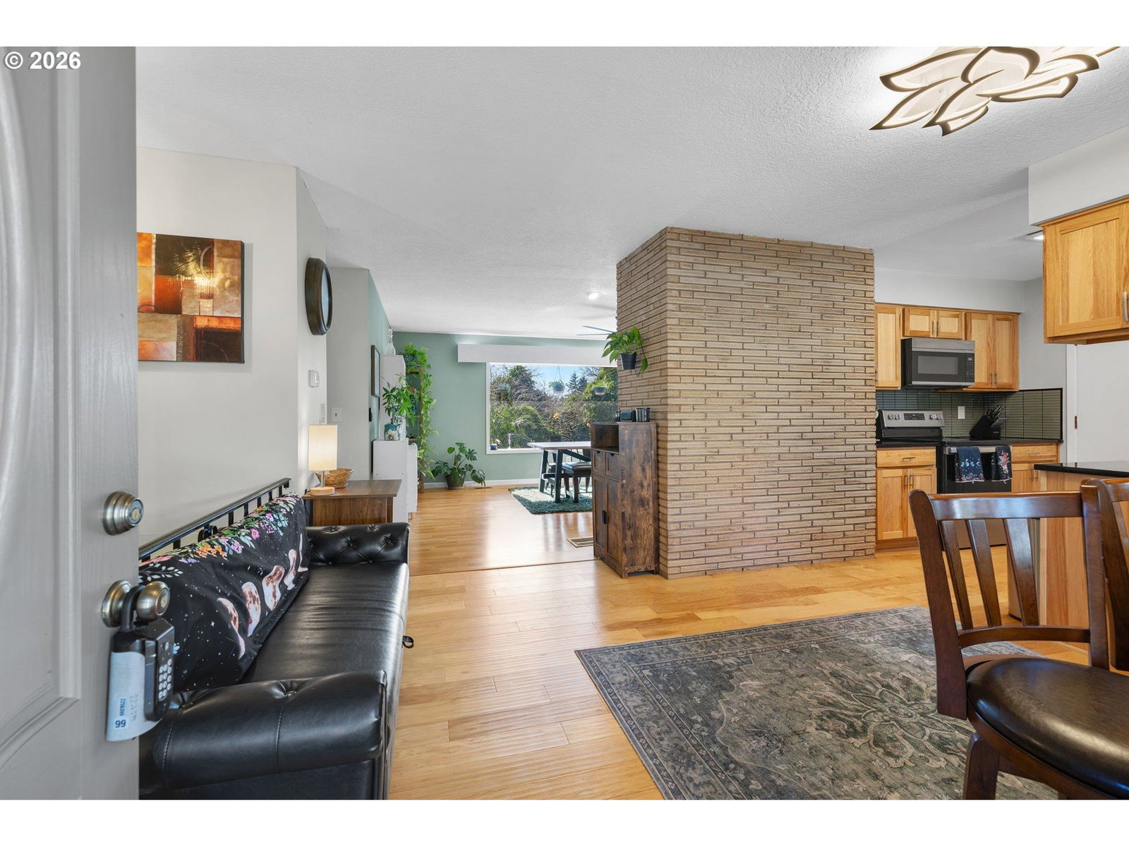 Listing photo 5 of 45, 7360 SE IMPERIAL CT, Milwaukie, OR, 97222