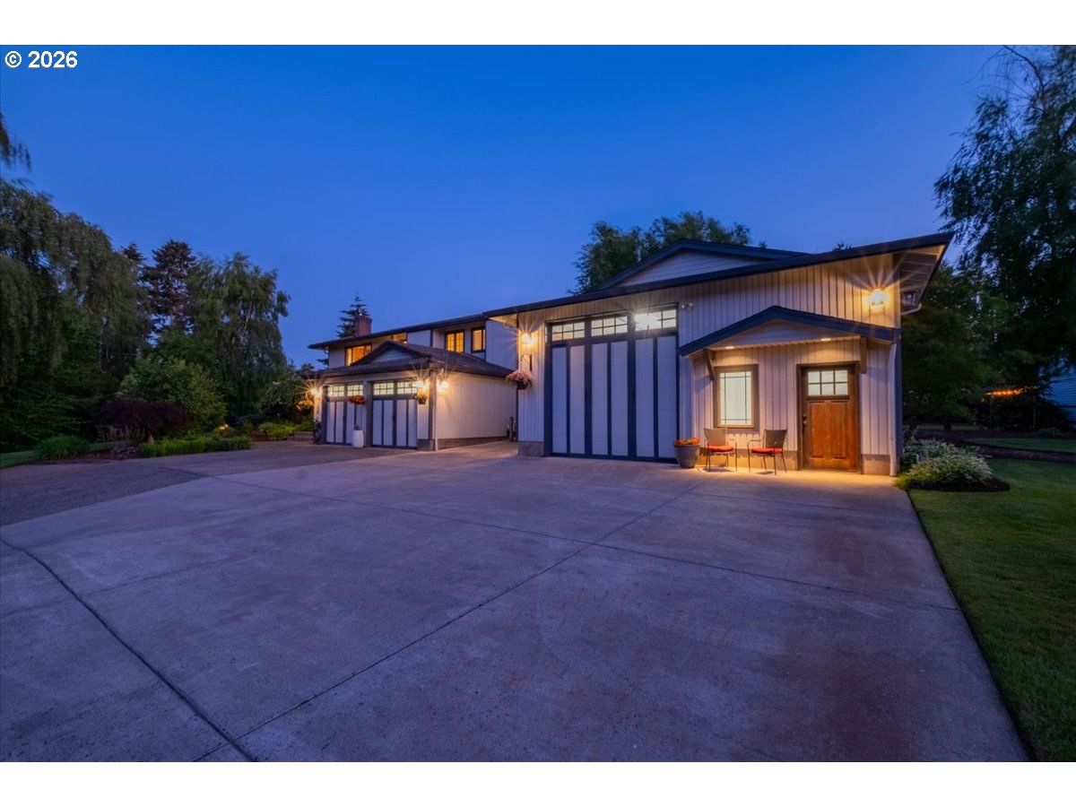 Listing photo 4 of 48, 24752 NE PRAIRIE VIEW DR, Aurora, OR, 97002