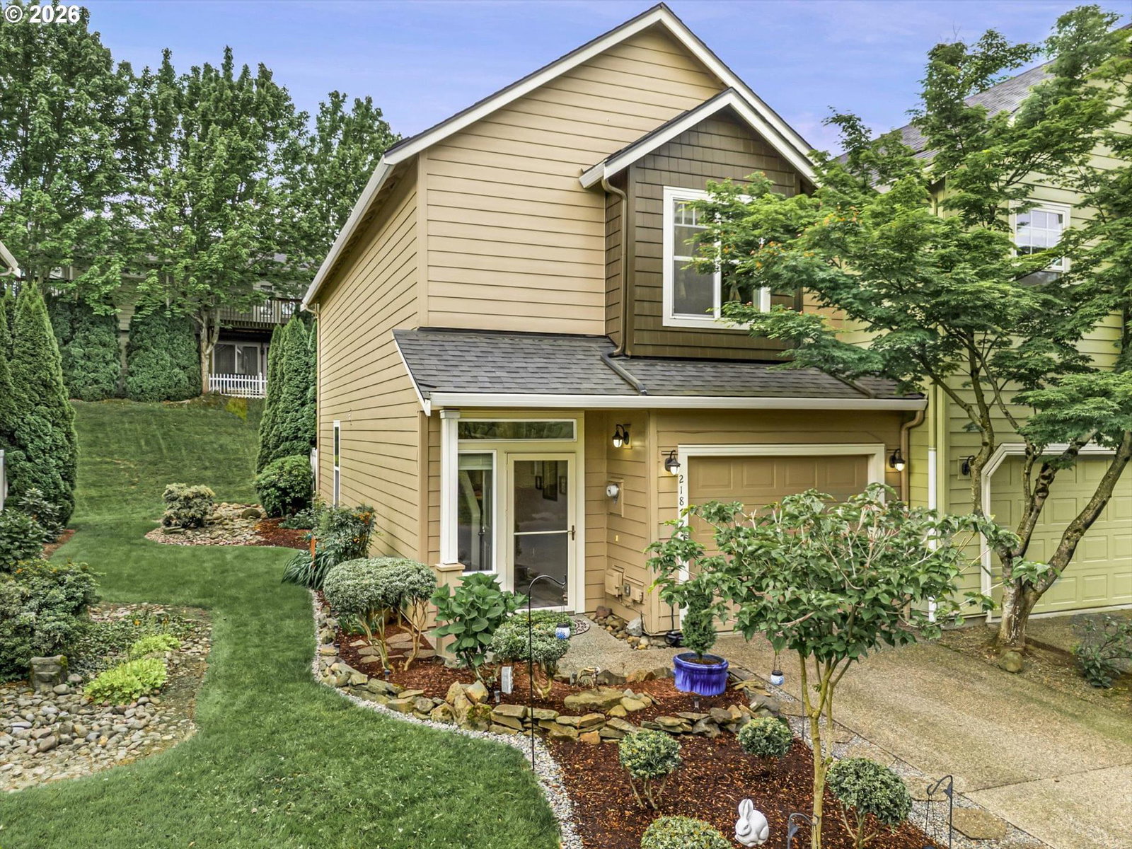 21872 NE HEARTWOOD CIR
