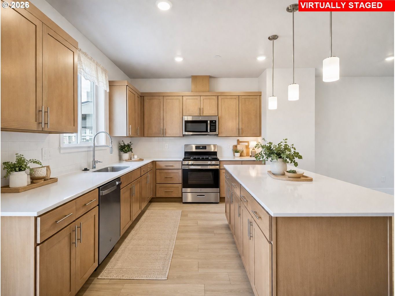 Listing photo 4 of 18, 11905 SW 176th DR, Beaverton, OR, 97007