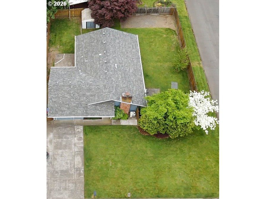 Listing photo 4 of 16, 12910 SE CENTER ST, Portland, OR, 97236
