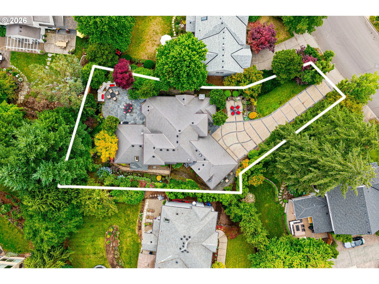 Listing photo 4 of 48, 9630 SW IOWA DR, Tualatin, OR, 97062