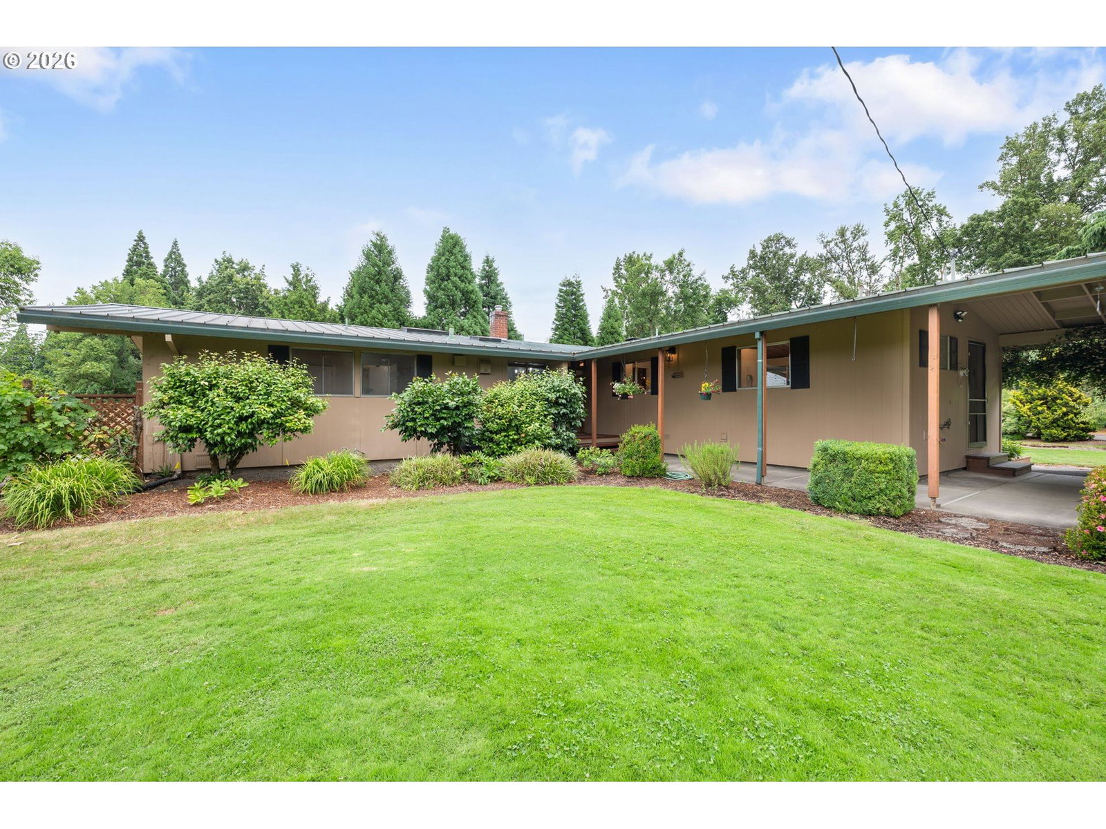 Listing photo 4 of 45, 9324 NE LEVEE RD, Portland, OR, 97211