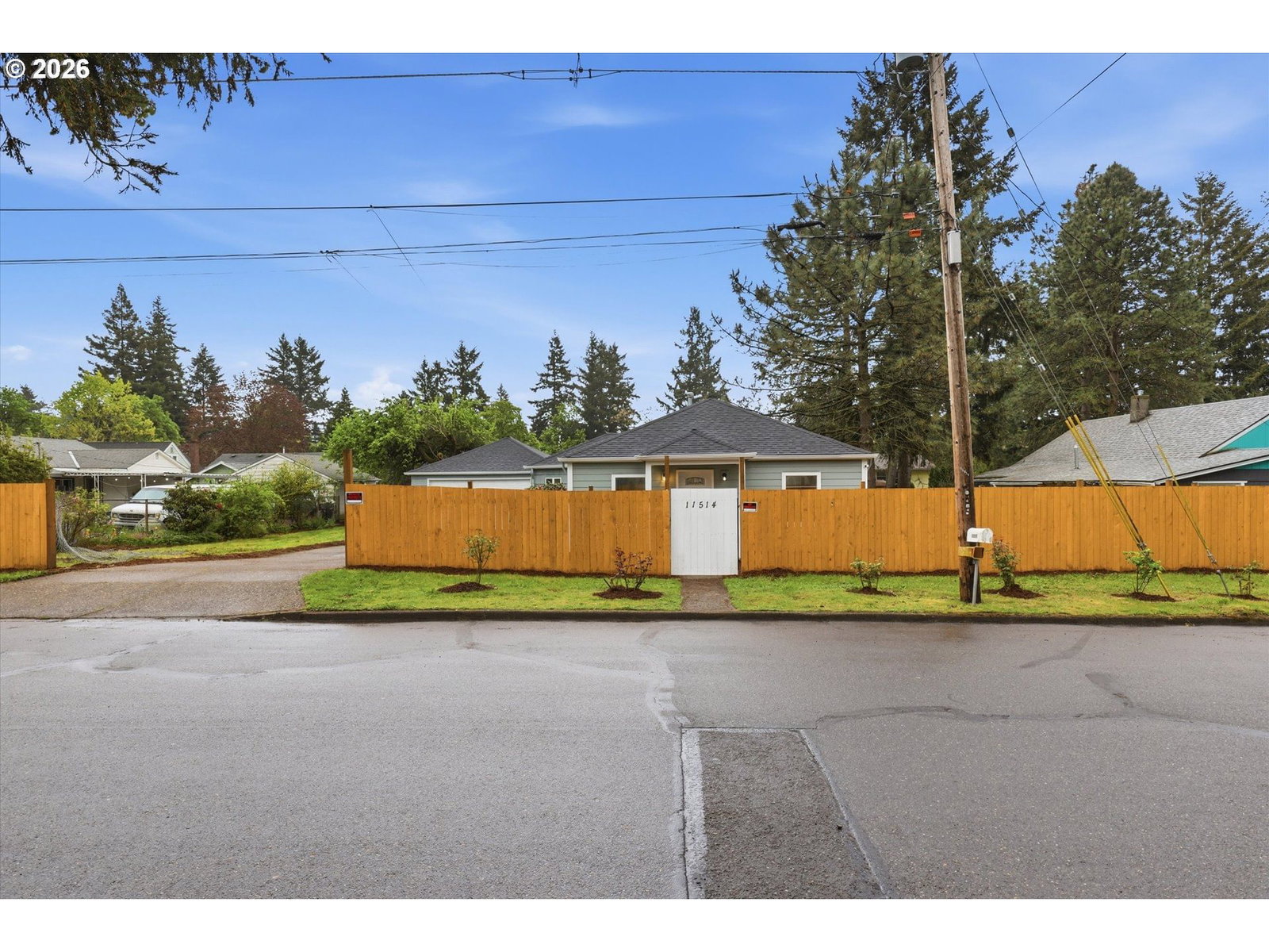 Primary listing photo, 11514 SE ALDER ST, Portland, OR, 97216
