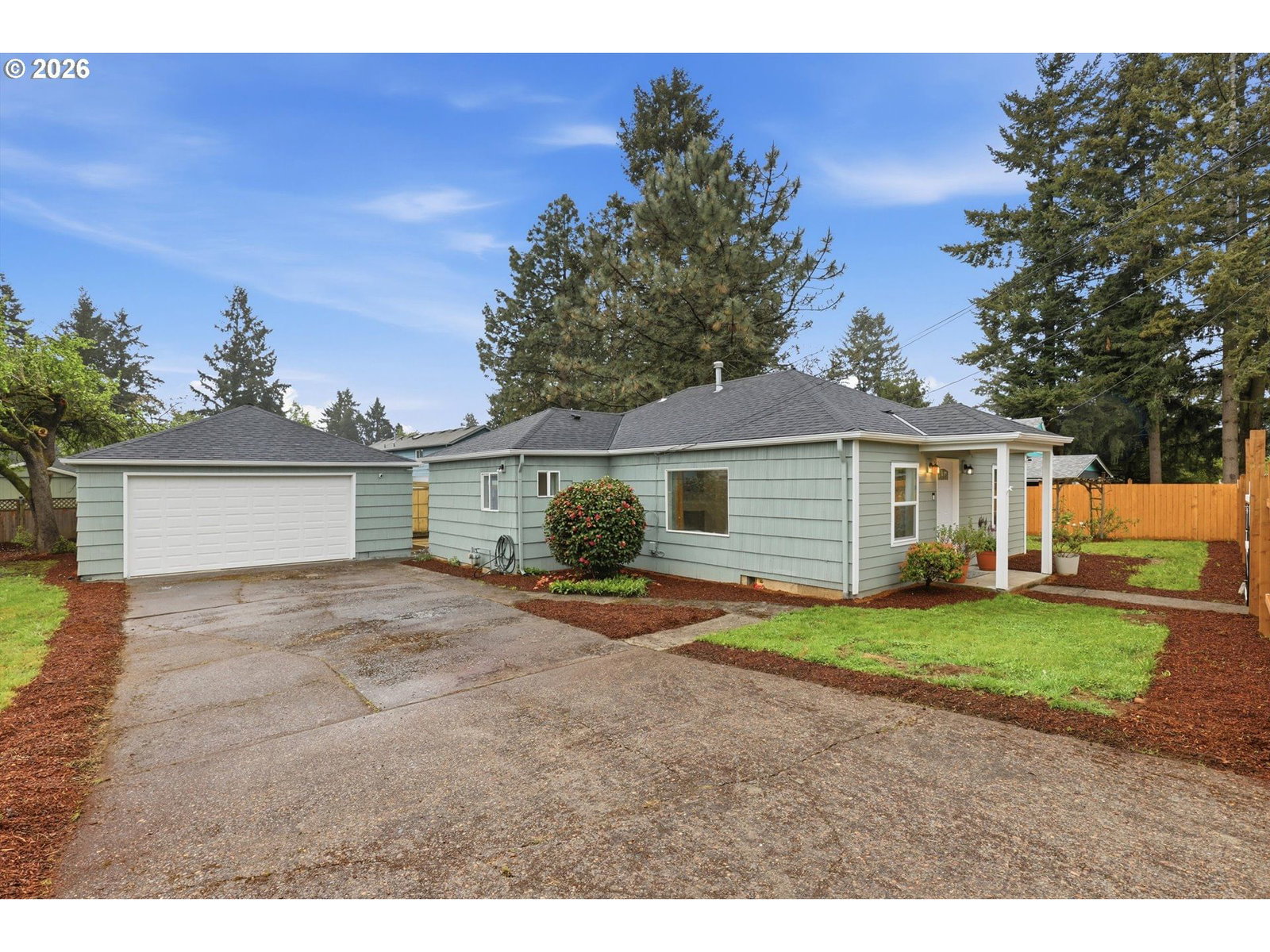 Listing photo 4 of 38, 11514 SE ALDER ST, Portland, OR, 97216