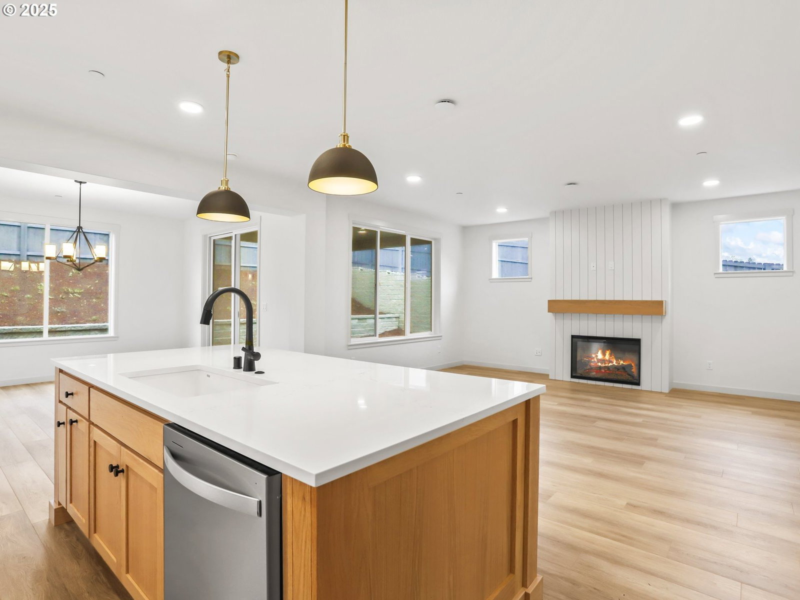 Listing photo 5 of 48, 403 W 19TH ST, La Center, WA, 98629